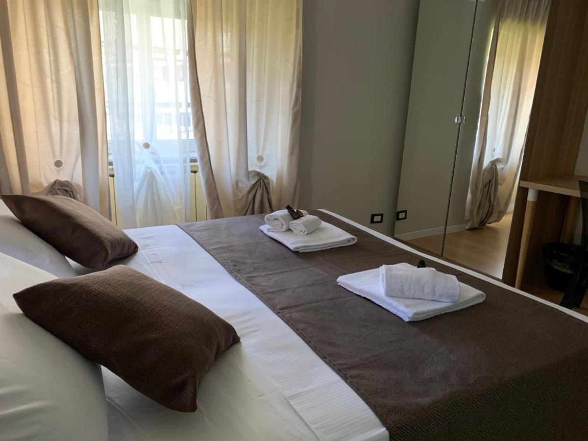 Domus Fieschi Rooms Genua Zewnętrze zdjęcie