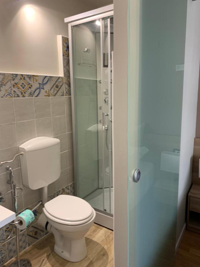 Domus Fieschi Rooms Genua Zewnętrze zdjęcie