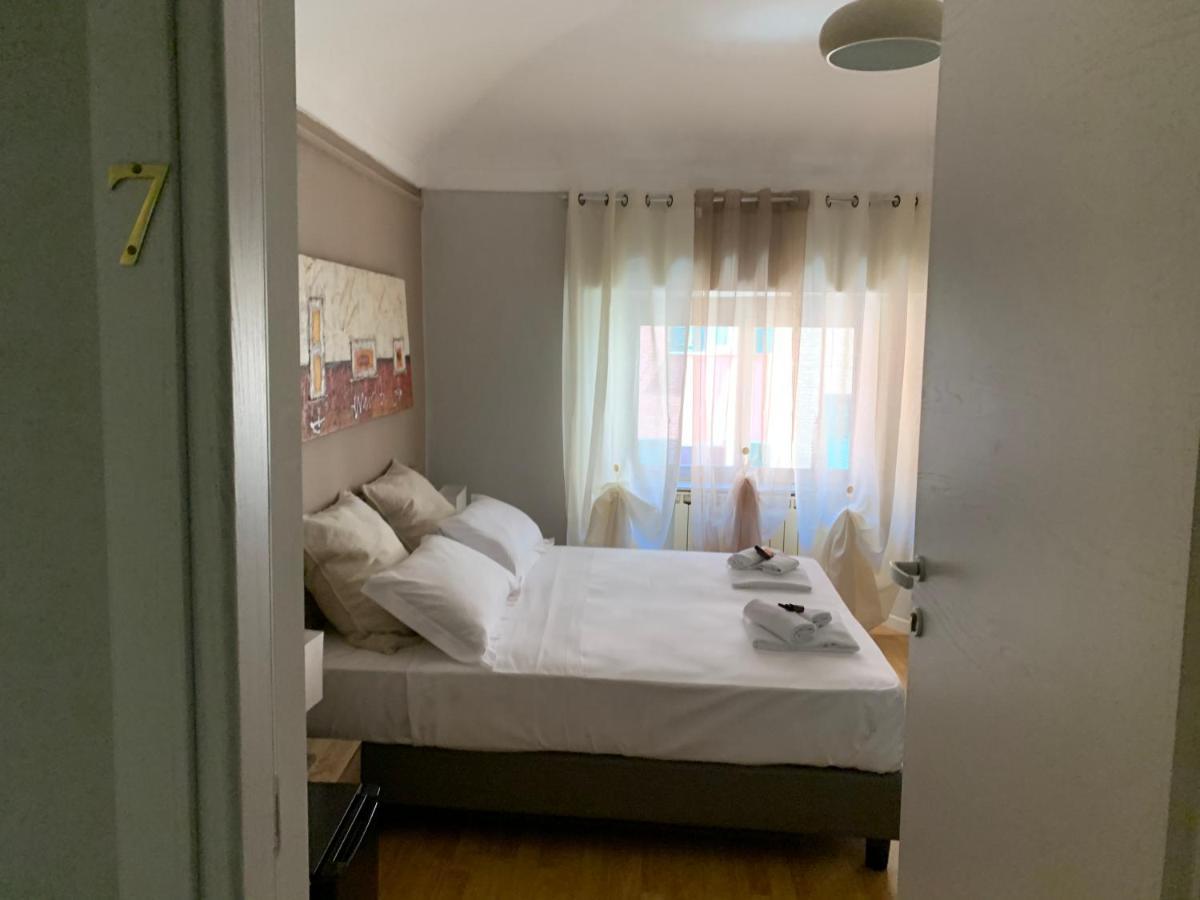 Domus Fieschi Rooms Genua Zewnętrze zdjęcie
